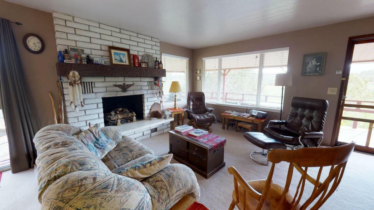 מונטיצ'לו Hideout Ft Abajo 2 Bedroom Cabin, Stunning Views, Secluded! מראה חיצוני תמונה