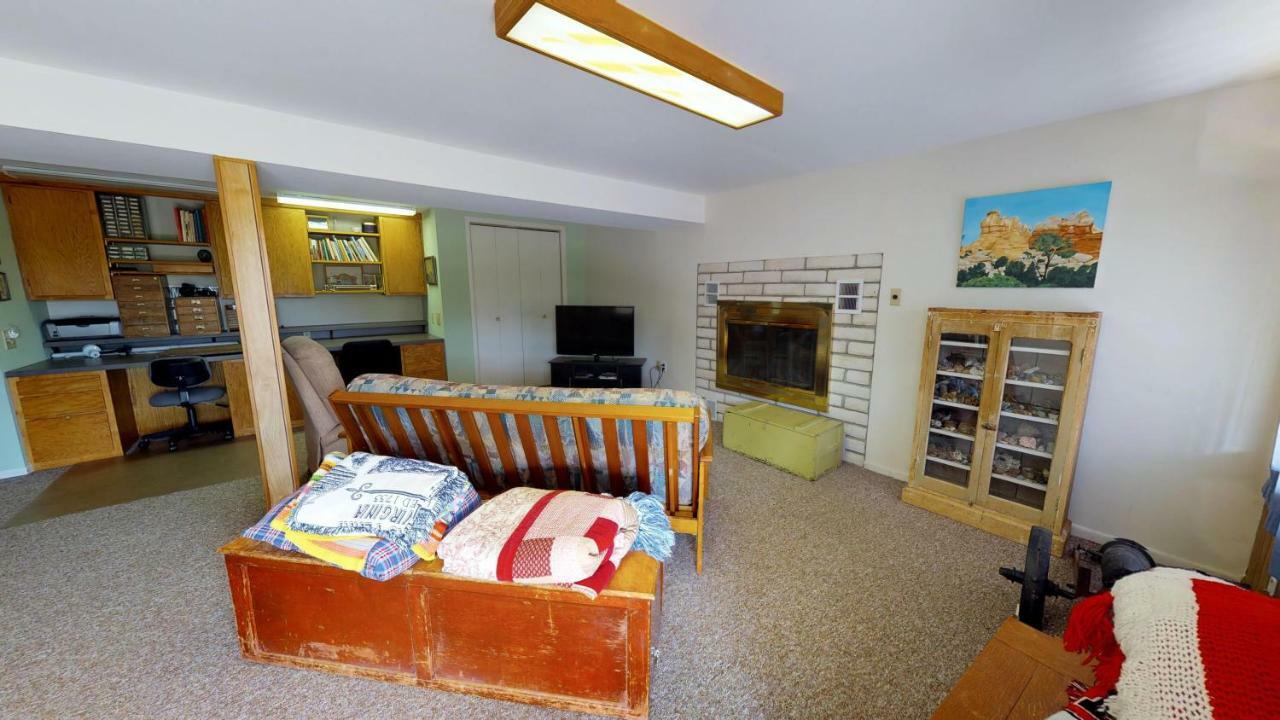 מונטיצ'לו Hideout Ft Abajo 2 Bedroom Cabin, Stunning Views, Secluded! מראה חיצוני תמונה