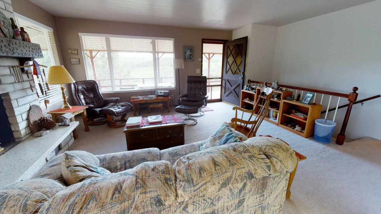מונטיצ'לו Hideout Ft Abajo 2 Bedroom Cabin, Stunning Views, Secluded! מראה חיצוני תמונה